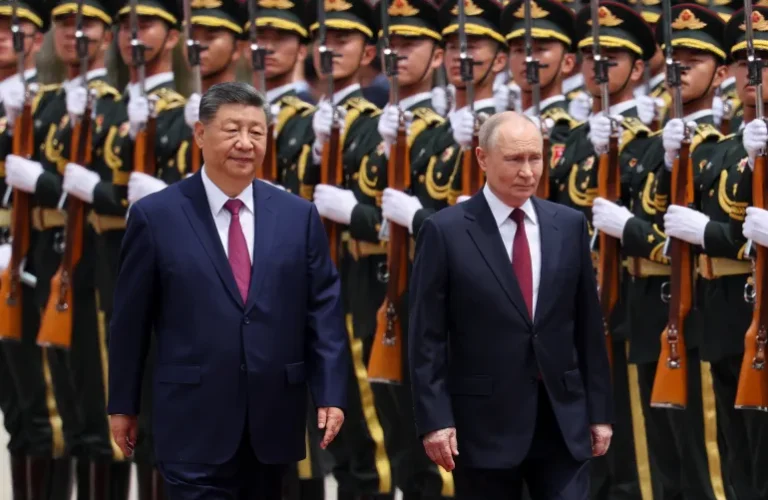 Vladimir Putin and Xi Jinping