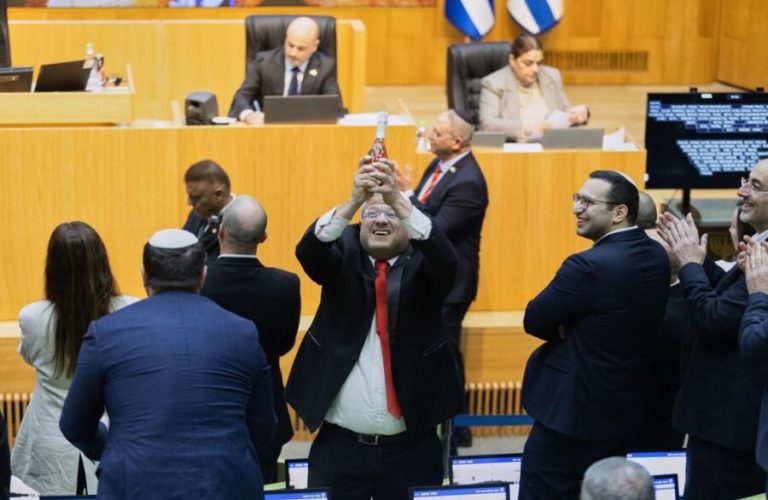 Itamar Ben-Giver, Minister of Internal Security of Israel,