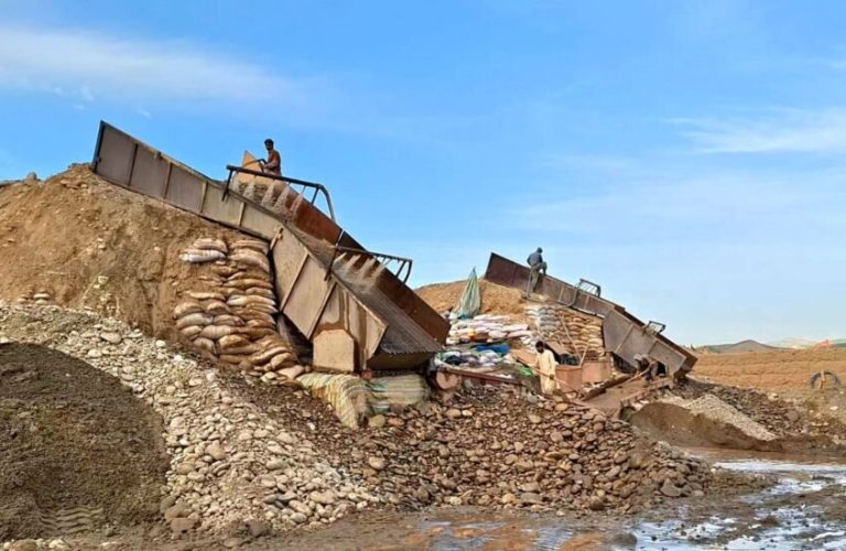 Activities of 94 gold mining companies in Takhar suspended 1