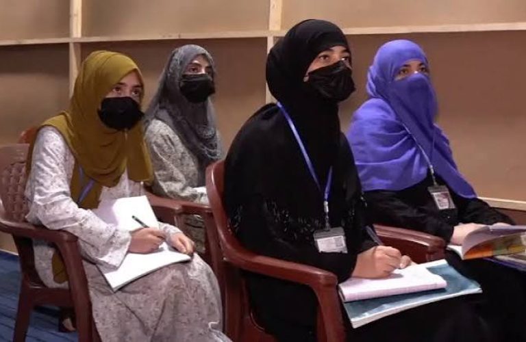 Afghan Students in Pakistan