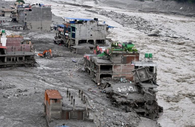 Floods and landslides in India and Nepal have left 70 people dead 1