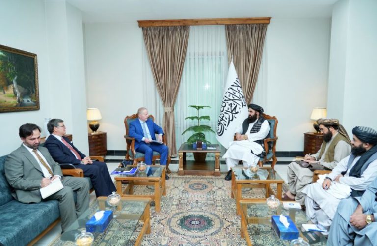 Muttaqi and Farlsen
