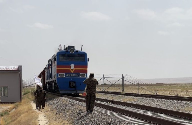 Hairatan-Mazar-e-Sharif Railway