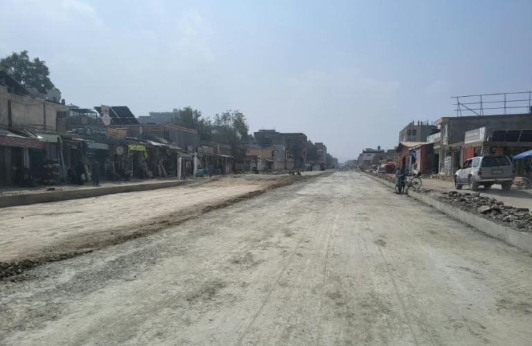 Kabul residents demand completion of projects