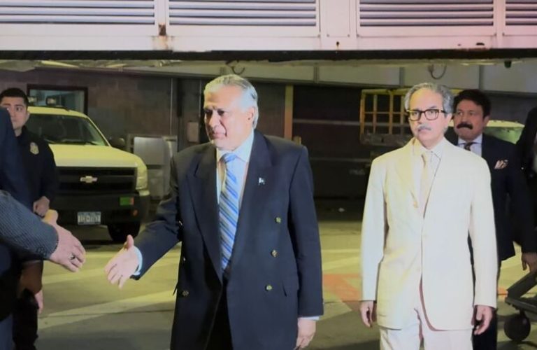 Pakistan's Foreign Minister arrives in New York 2