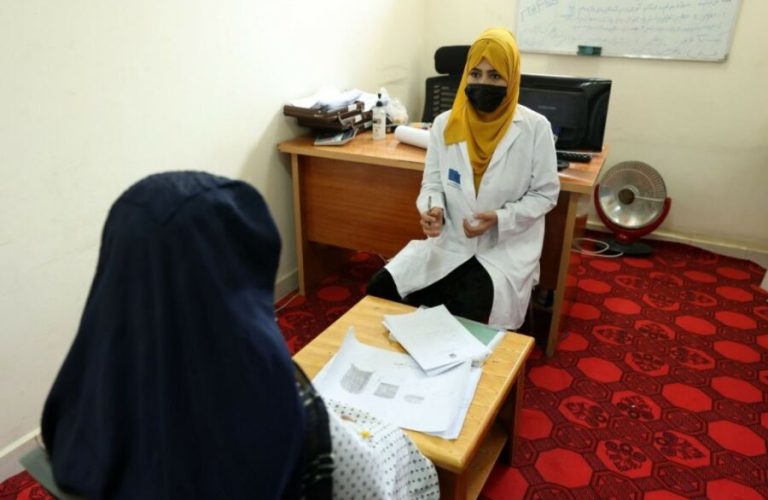 Providing health services to women in Afghanistan
