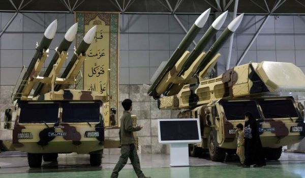 Rocket production in Iran 1