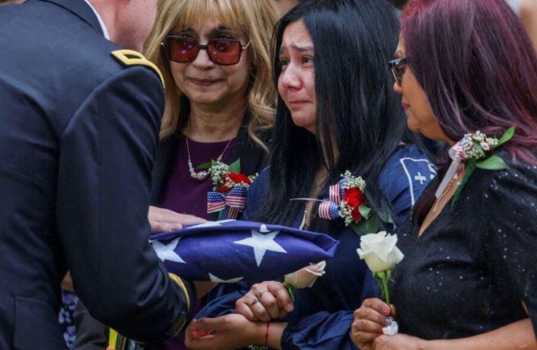 Six Months of War Families of U.S. Military Personnel Under the Strain of Fear and Anxiety