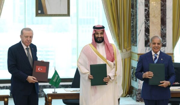 Türkiye, Saudi Arabia, and Pakistan signed a joint defense agreement
