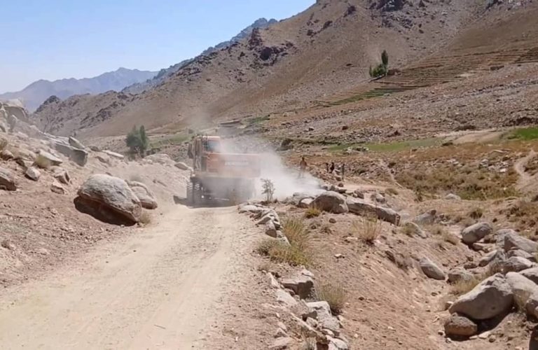سرک در غزنی
