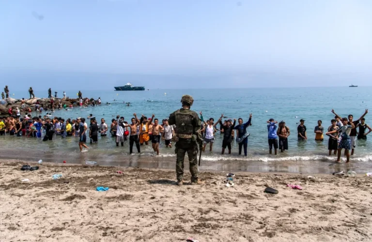Arrival of thousands of migrants in Spain