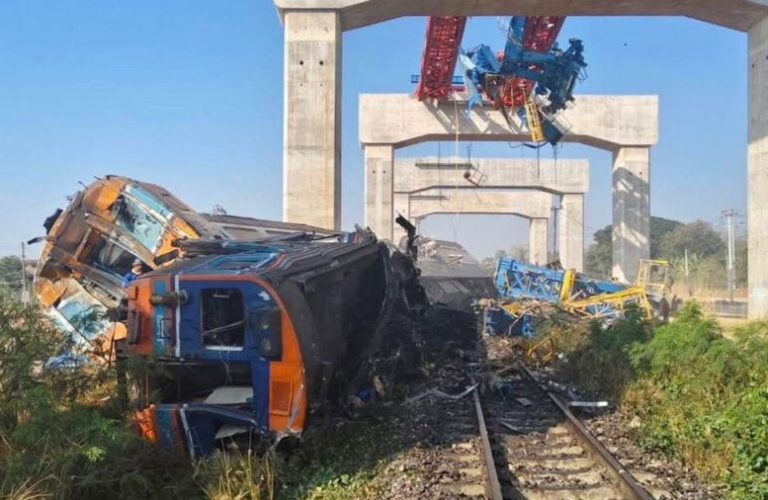 -thailand-train-crash_