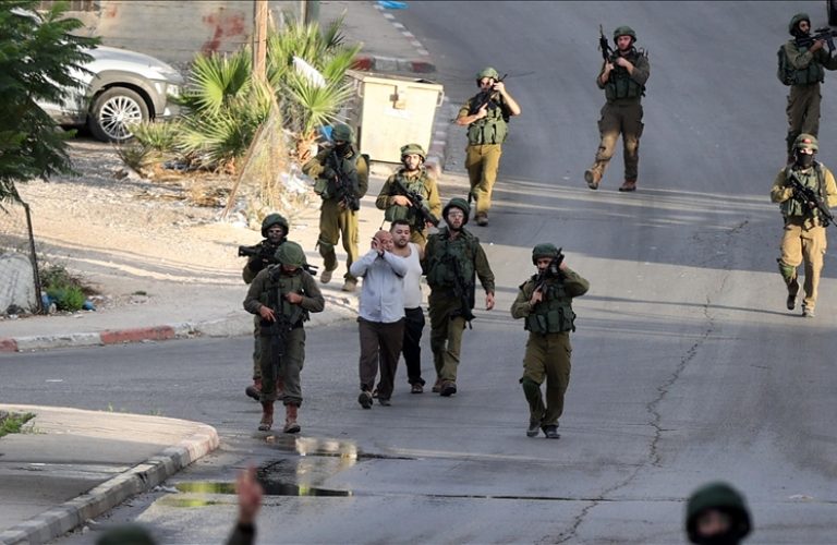 Palestinians killed in Israeli attacks