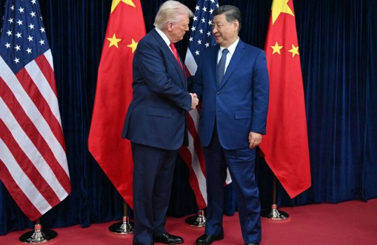trump-travels-to-china