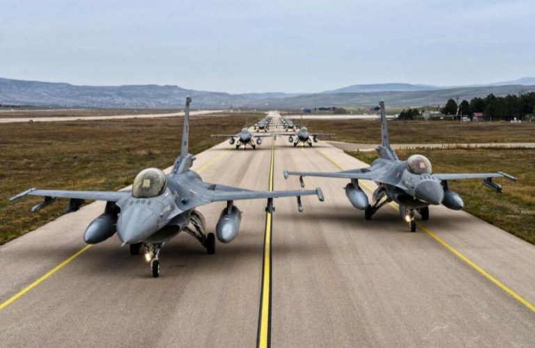 Türkiye sends fighter jets and air defense systems