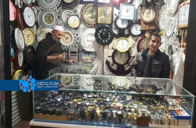 ساعت‌فروش در پروان