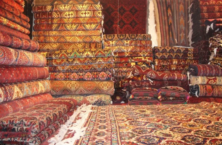 Herat carpet