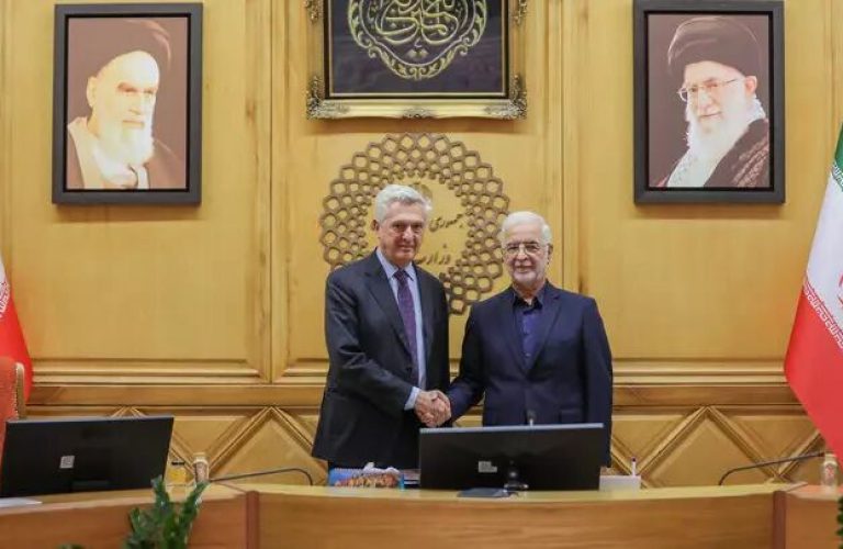 گراندی-مومنی